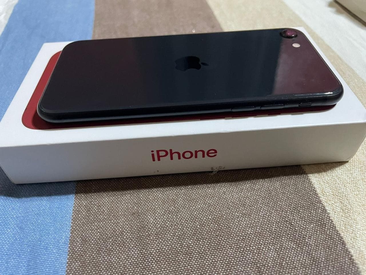 Apple iPhone SE 2 Geração